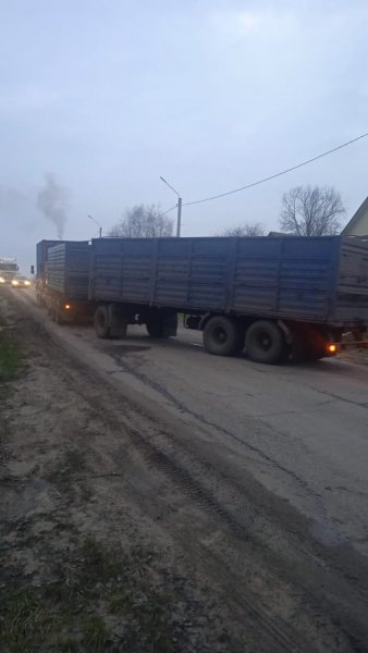 Верхнемамонские госавтоинспекторы оказали помощь на дороге жителю Богучарского района